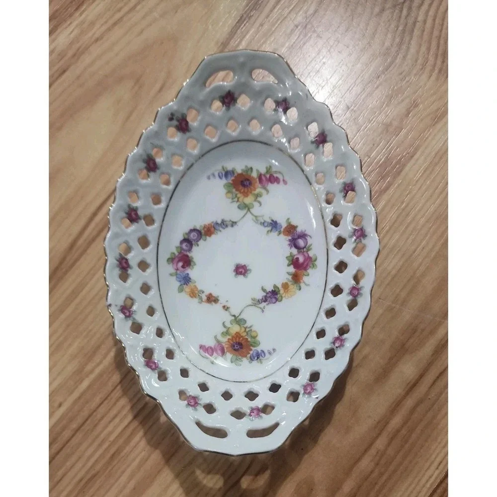 VTG Schumann Bavaria Dresden Floral  Reticulated Oval Porcelain trinket Dish 6.7
